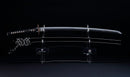 Katana Antigua Japonesa con Koshirae de Laca Negra y Tsuba de Hierro con Motivo de Plumas firmada Chikushi Tadamasa - Hozon